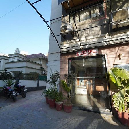 Hotel New Empire Ahmedabad Extérieur photo