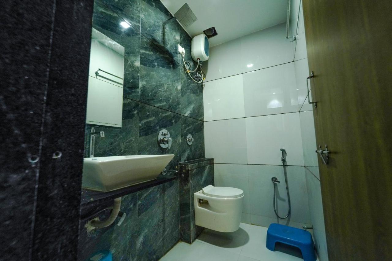 Hotel New Empire Ahmedabad Extérieur photo